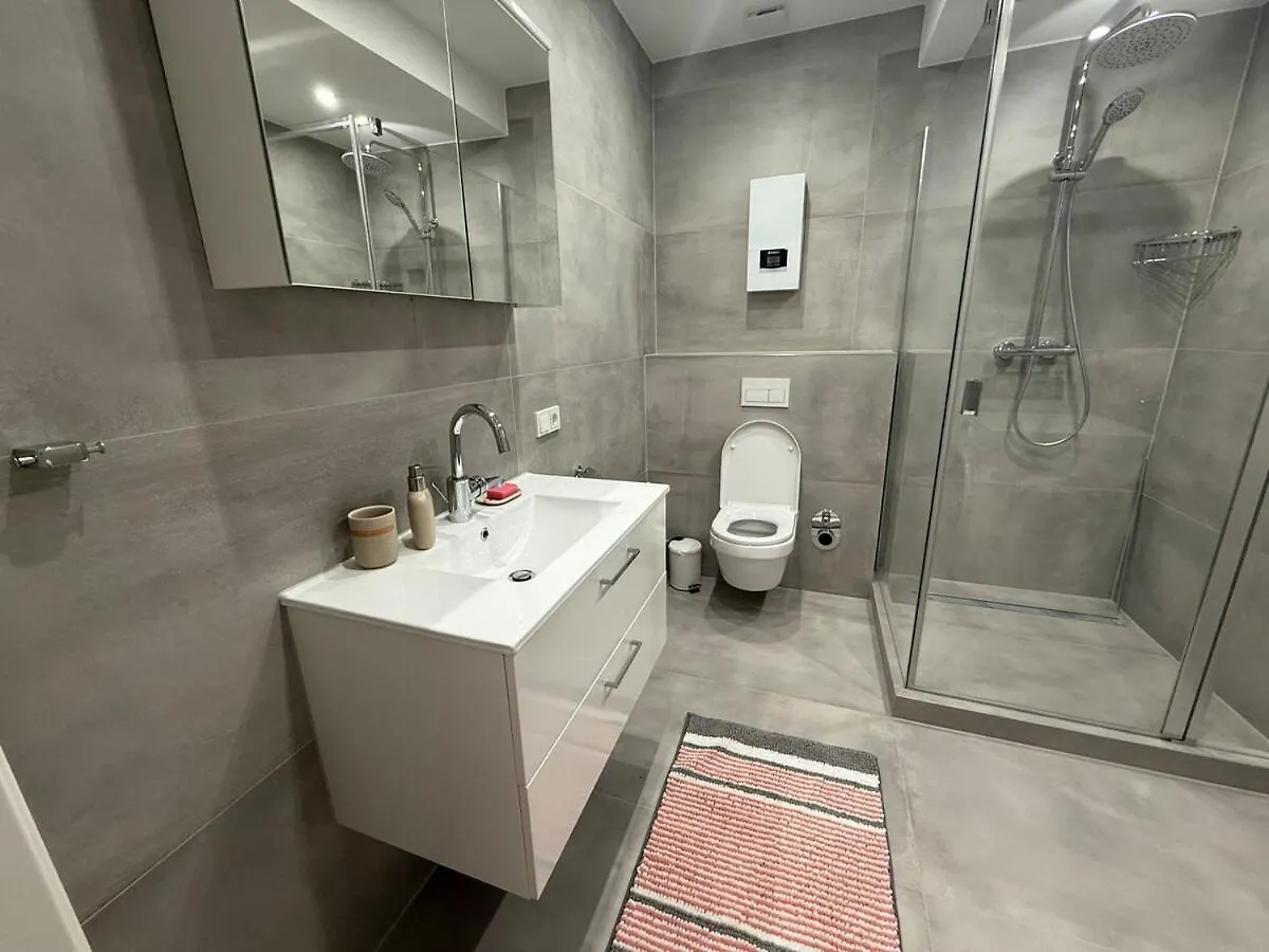 Luxury Deluxe Apartment With 3 Rooms Xl-Orchid